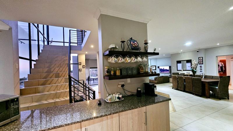 5 Bedroom Property for Sale in Dana Bay Western Cape